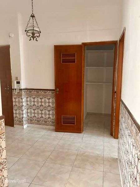 T2 Luminoso na Damaia de Cima — Amadora (Perto do Pingo Doce e CP) - Grande imagem: 5/11