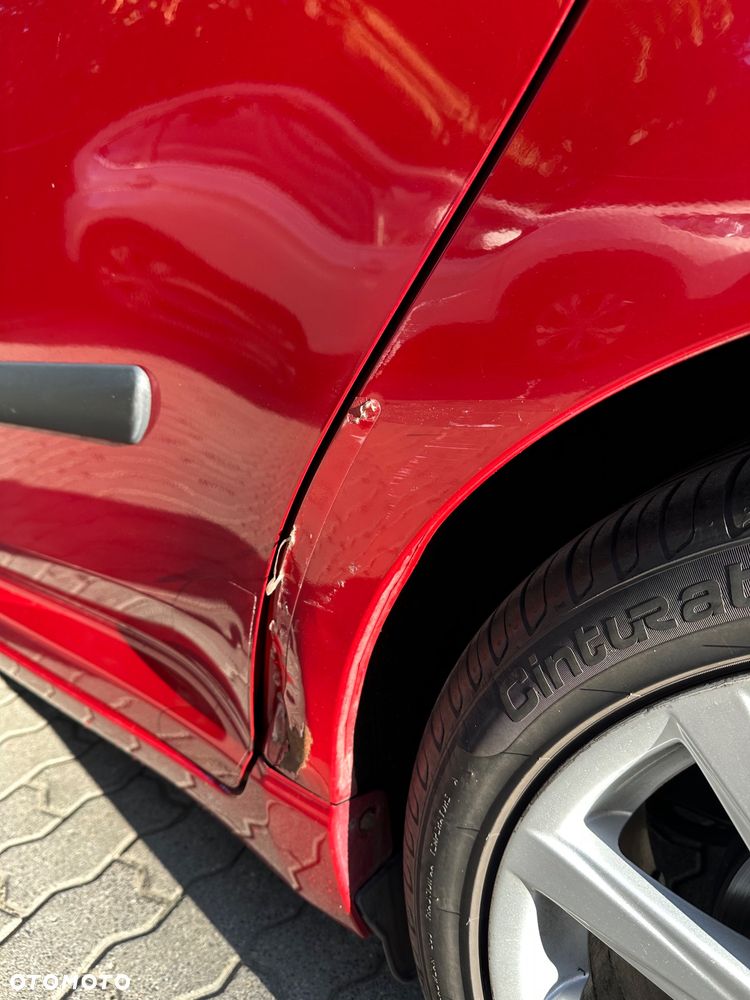 Toyota Avensis 2.0 Premium - 17