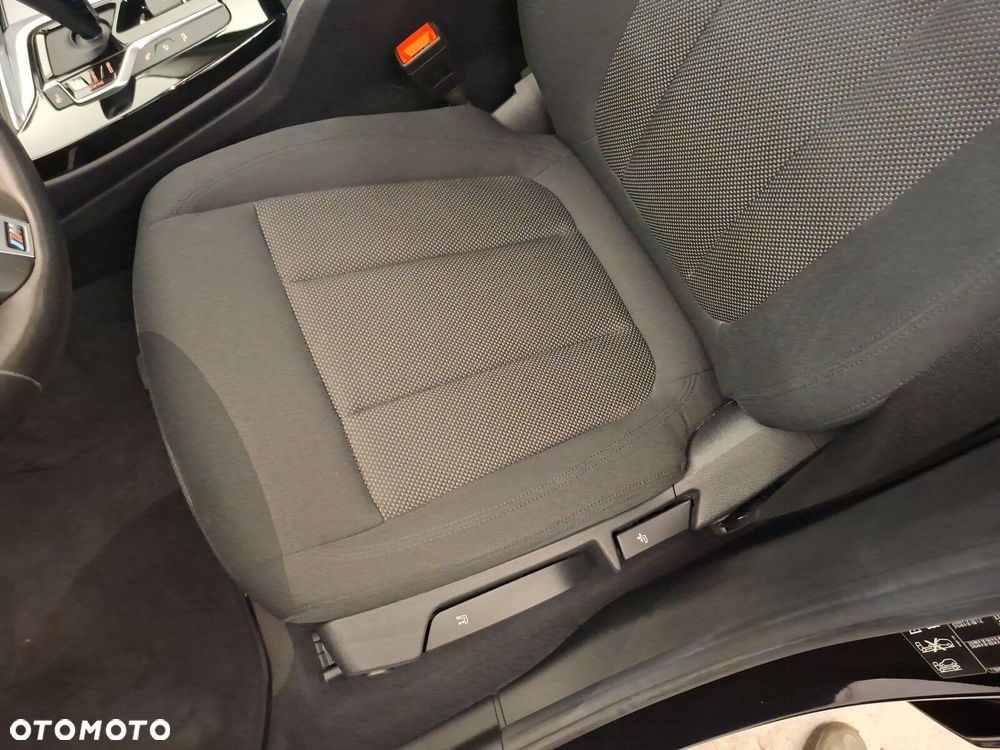 BMW X3 xDrive30i Advantage - 14