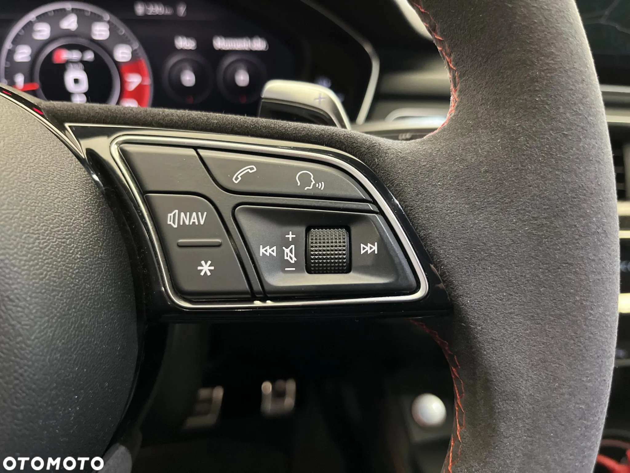 Audi RS4 Quattro Tiptronic - 25
