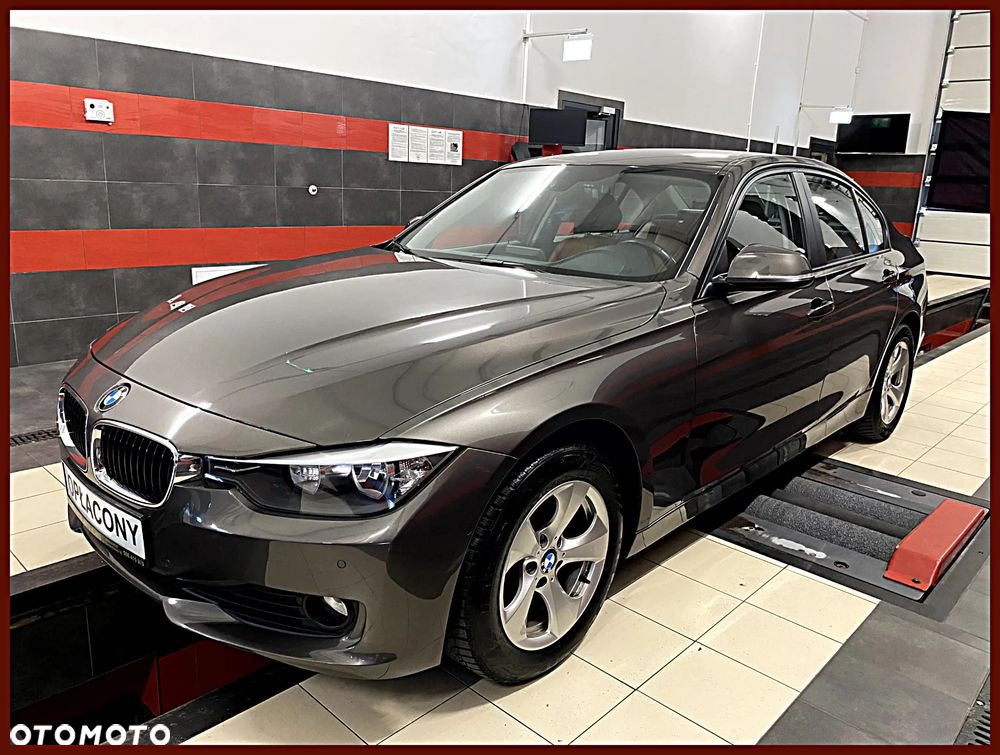 BMW Seria 3 316d Sport Line - 1
