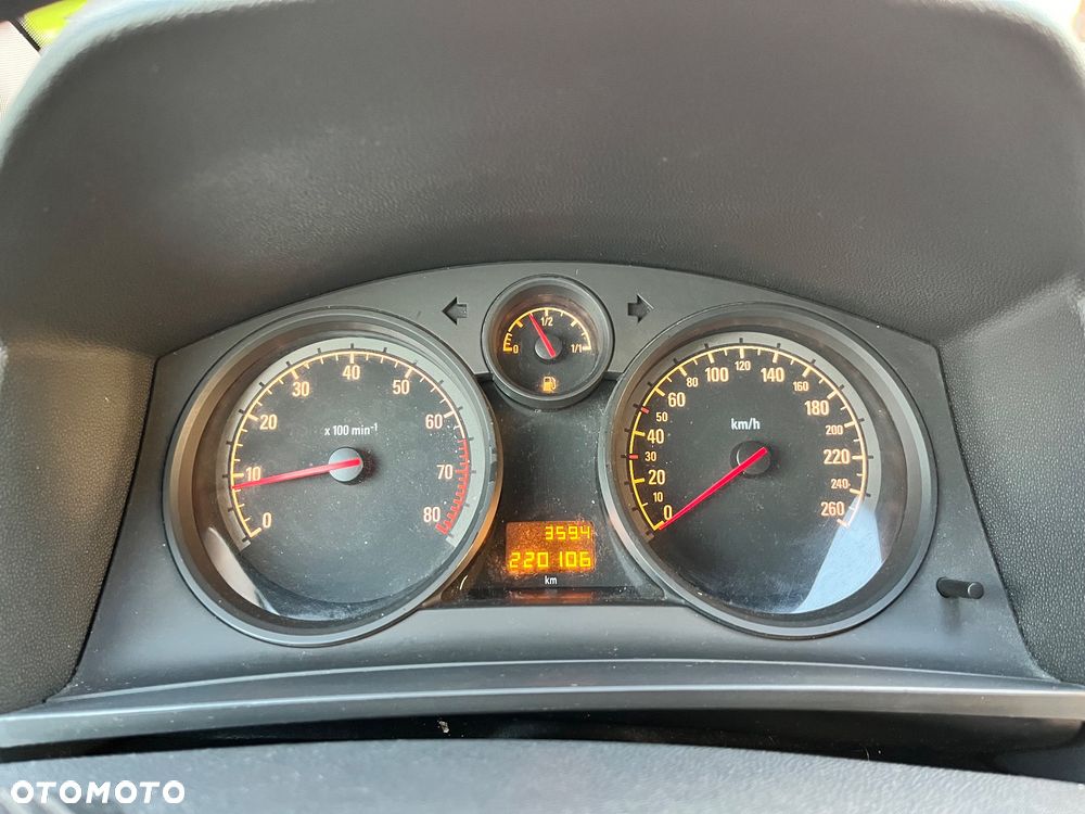 Opel Zafira 1.6 - 9