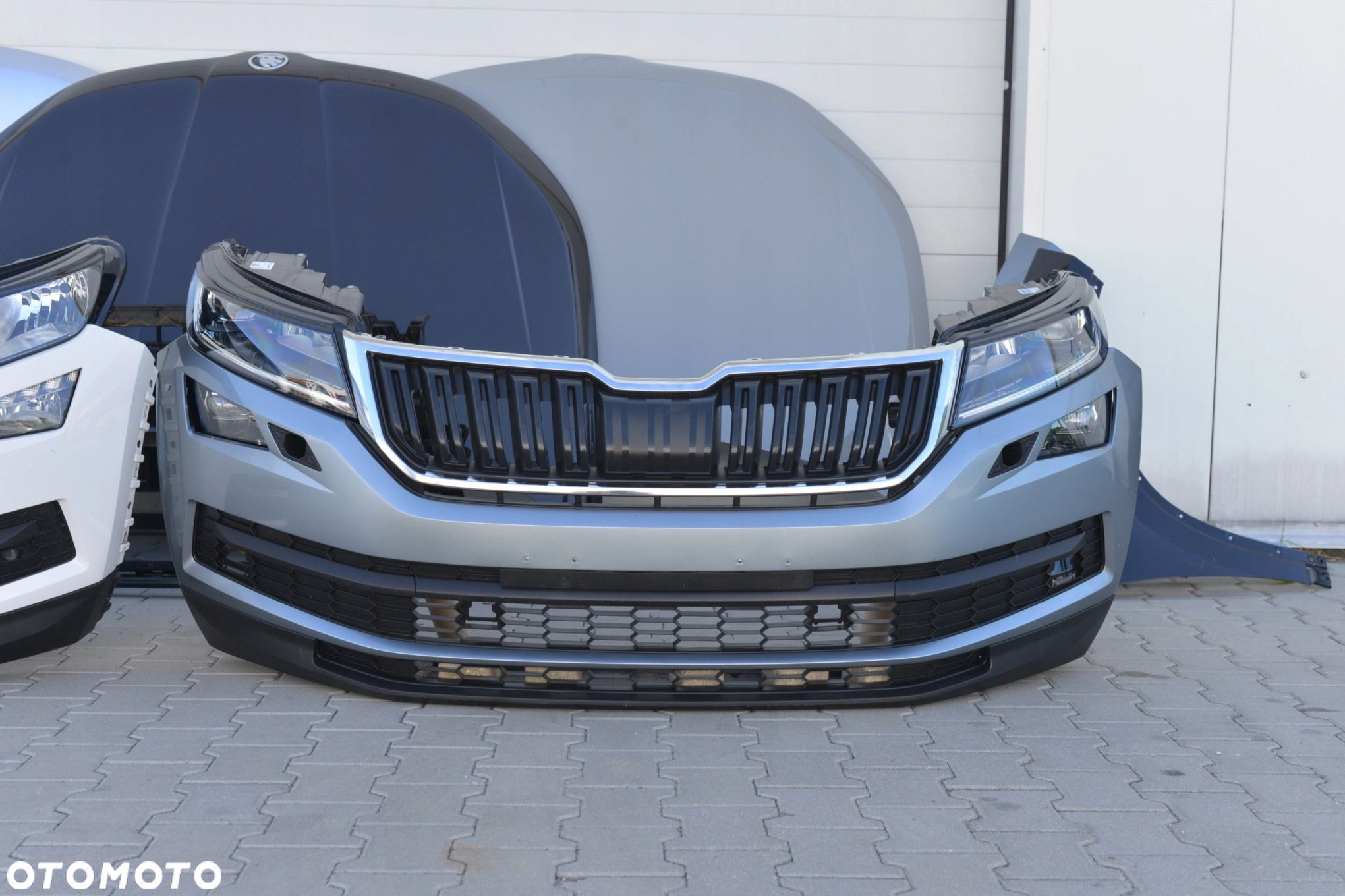 MASKA ZDERZAK GRILL BŁOTNIK LAMPA H7 XENON LED PAS BELKA SKODA KODIAQ - 9
