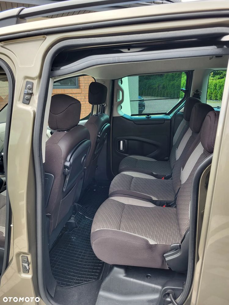Peugeot Partner 1.6 HDi Outdoor 7os - 20