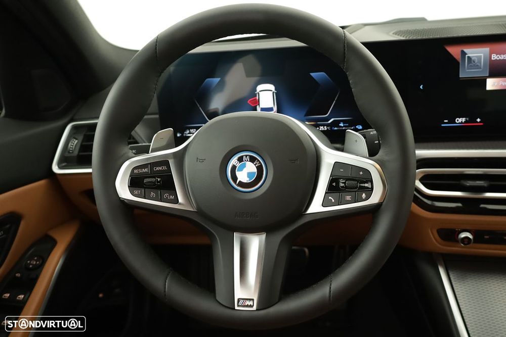 BMW 330 e Pack Desportivo M Auto - 15