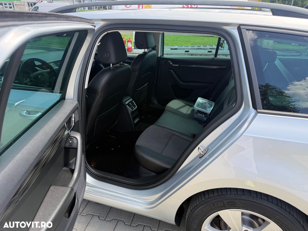 Skoda Octavia 2.0 TDI Premium Edition - 14