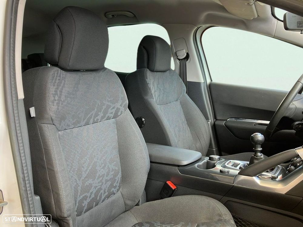 Peugeot 3008 1.6 HDi Style - 14