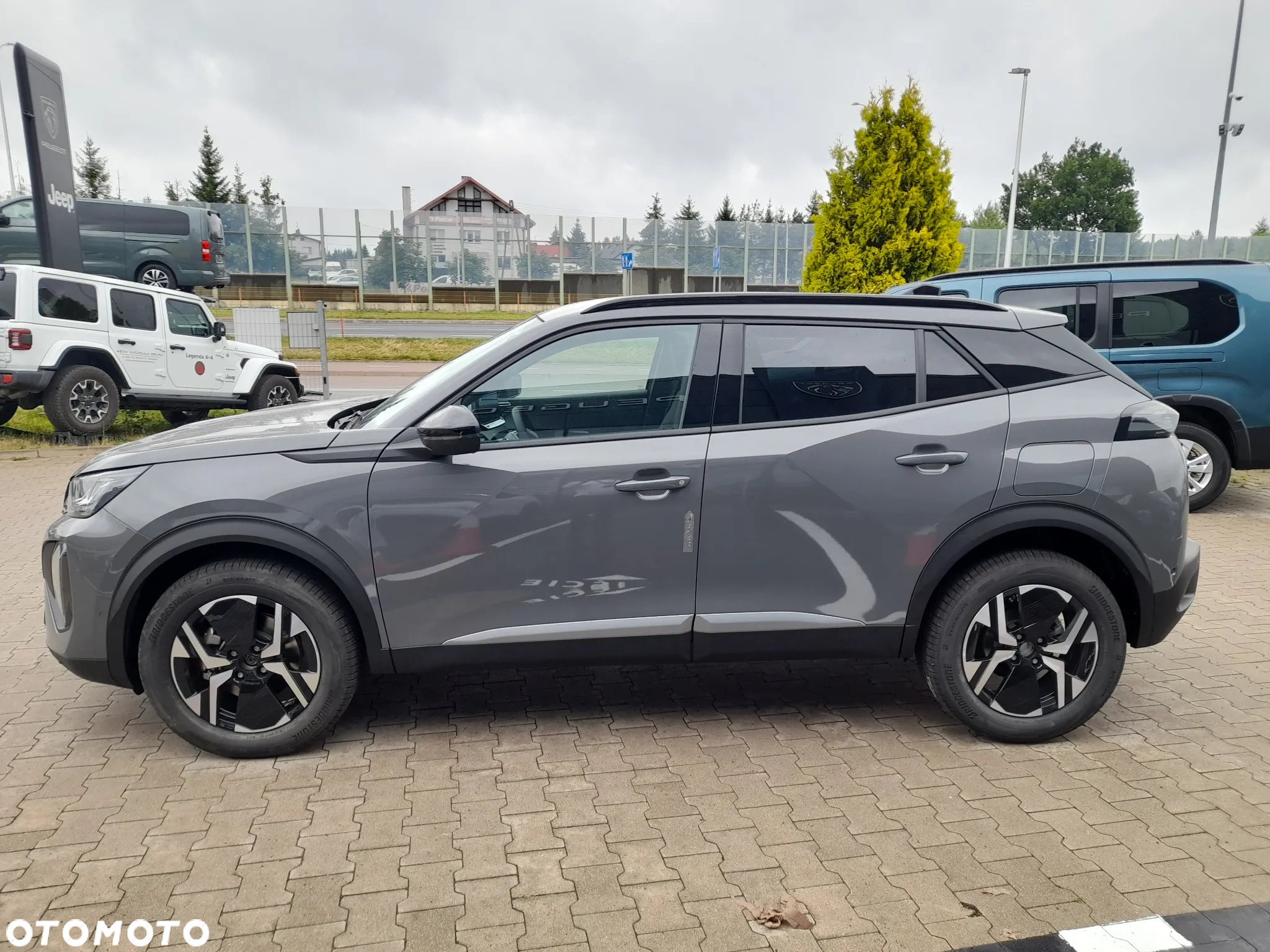 Peugeot 2008 PureTech mHEV Allure e-DCS6 - 5