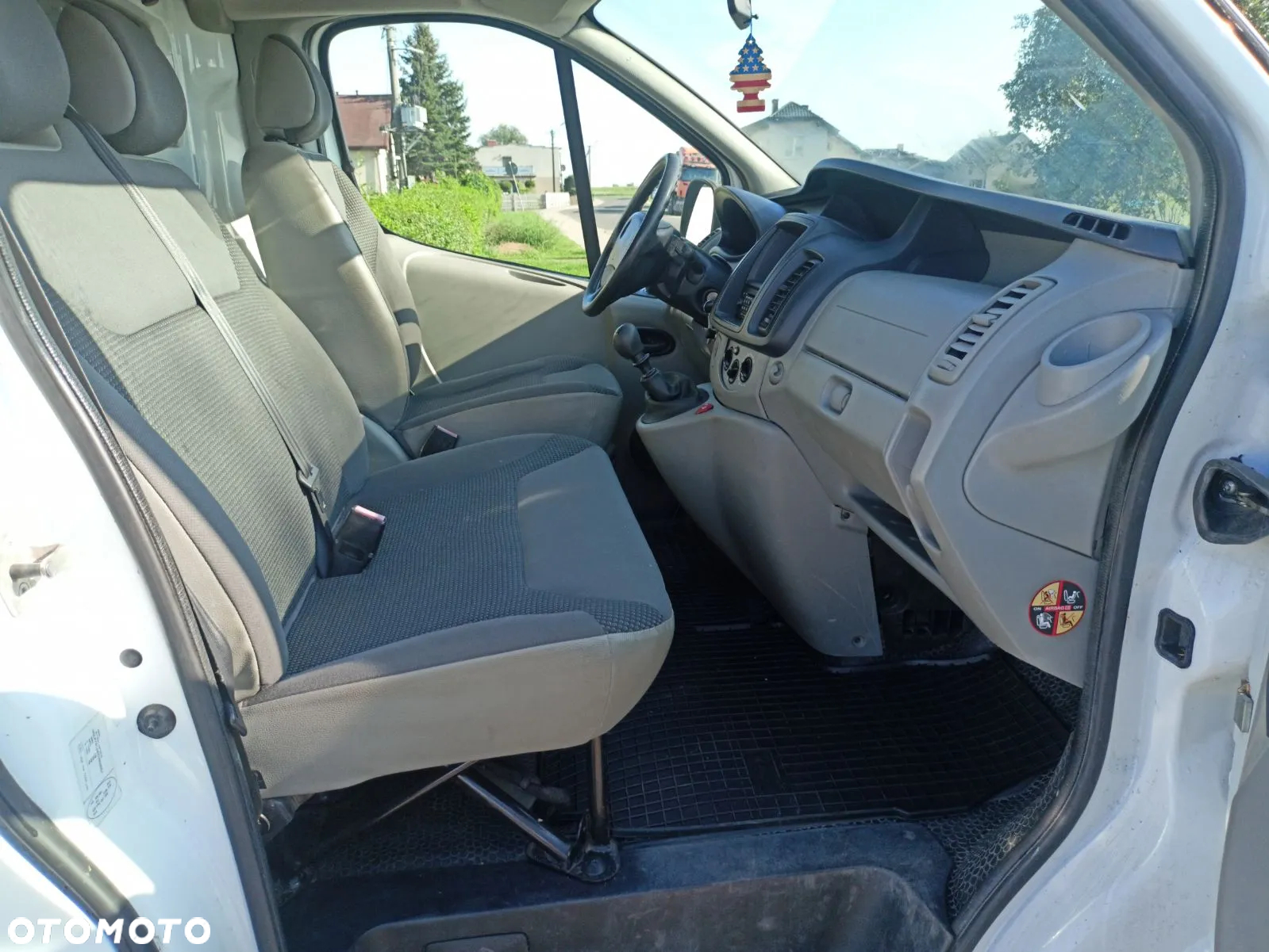 Opel Vivaro - 14