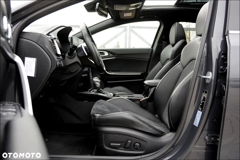 Kia ProCeed 1.5 T-GDI DCT7 OPF GT LINE - 19
