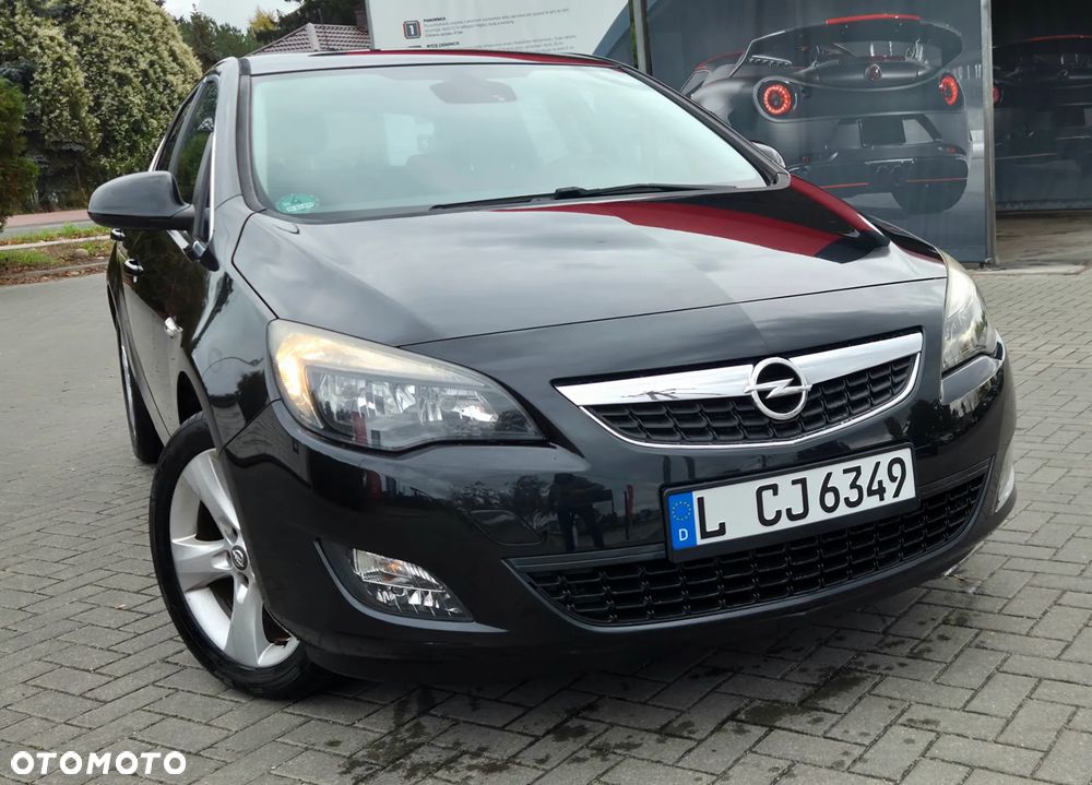 Opel Astra 2012