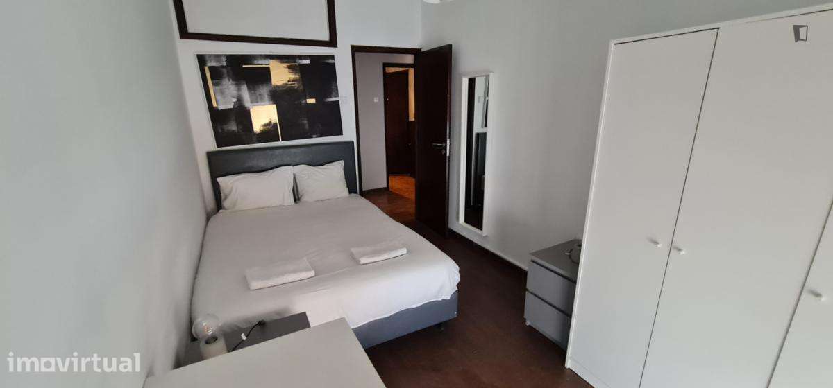 Apartamento com 4 quartos - localizado em Santo Ildefonso Porto - Grande imagem: 5/34