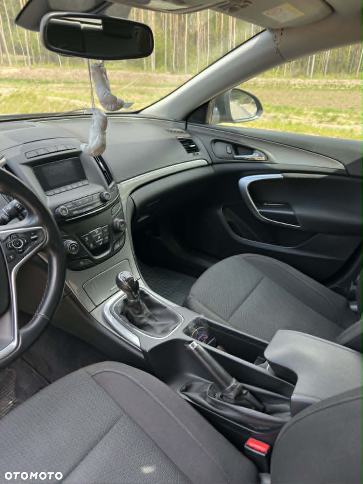 Opel Insignia - 12