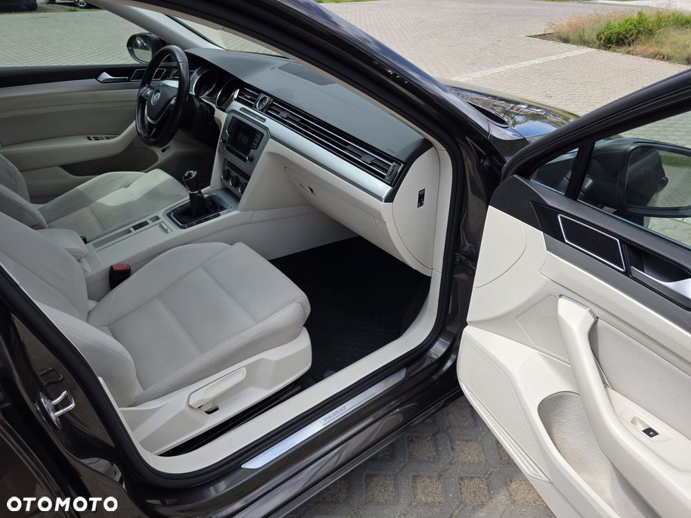 Volkswagen Passat 2.0 TDI BMT Comfortline - 5