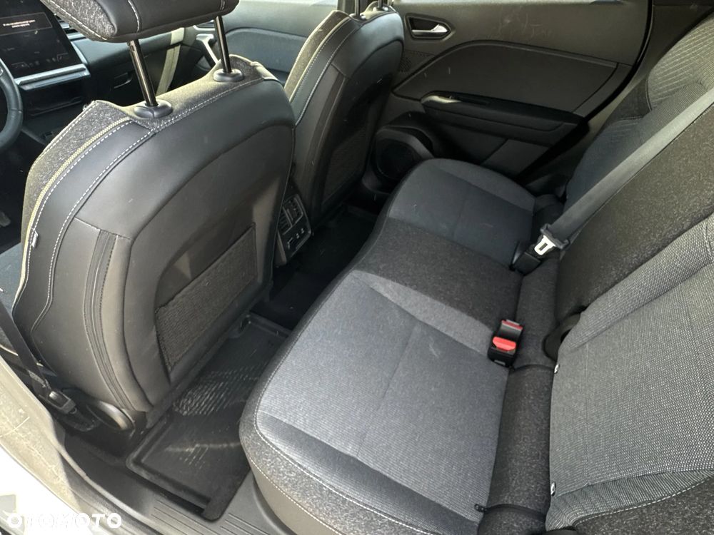 Renault Captur - 17