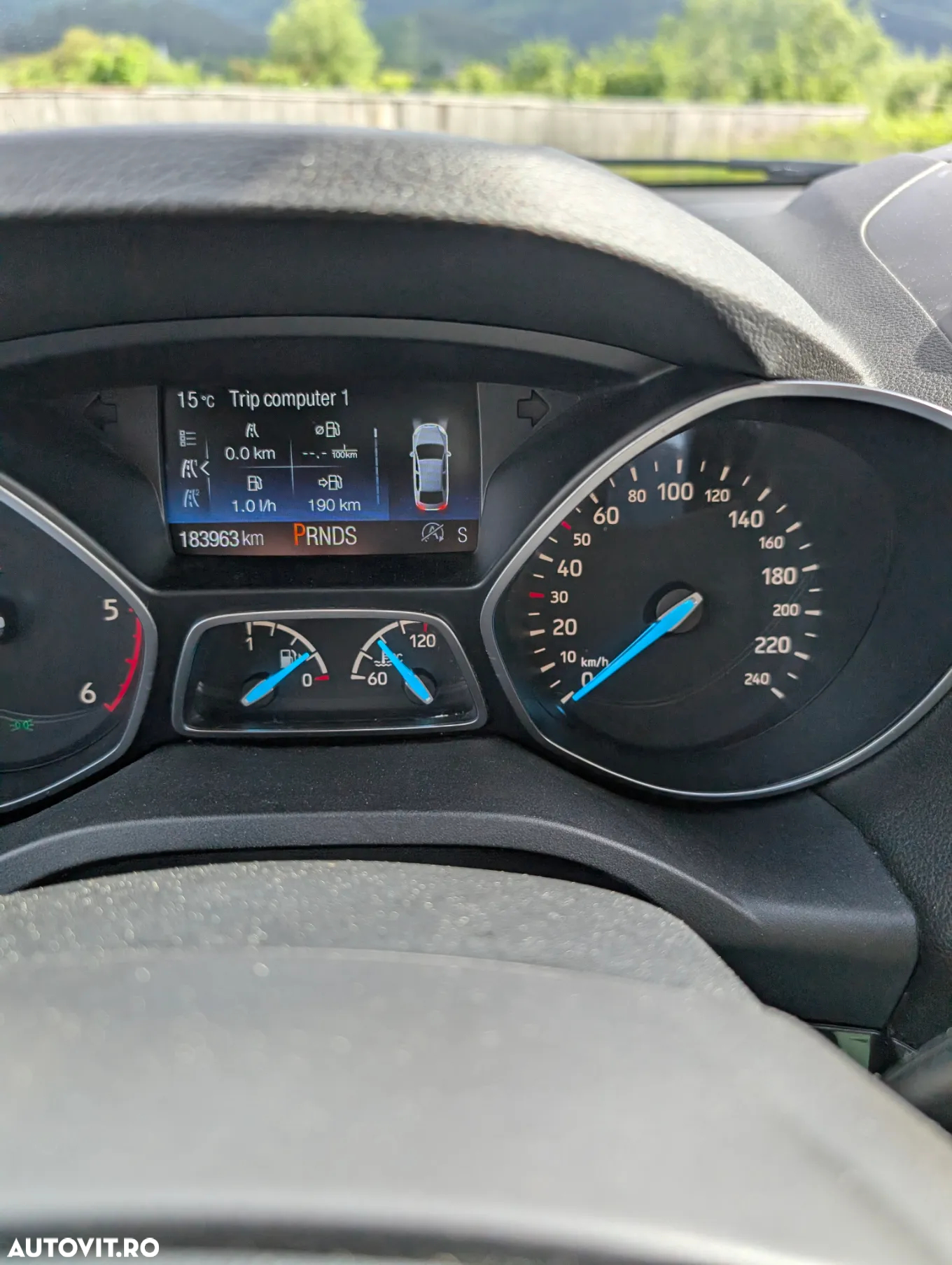 Ford Kuga 2.0 TDCi 4WD Powershift Titanium - 3