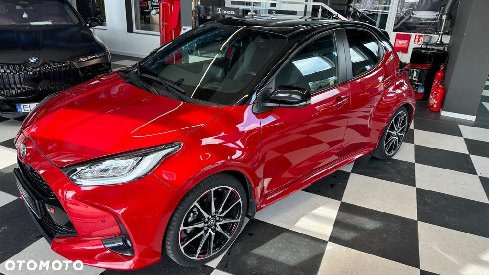 Toyota Yaris Hybrid 1.5 GR Sport - 13