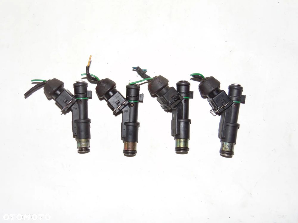Wtrysk paliwa 01F005A Citroen C5 Xsara Picasso Peugeot 307 407 1.8 2.0 - 8