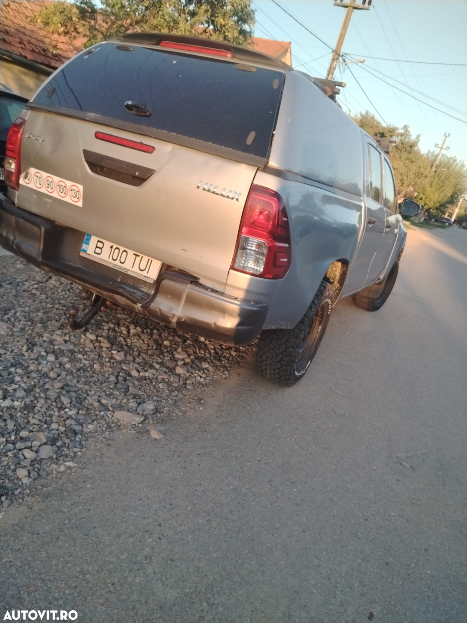 Toyota Hilux - 5