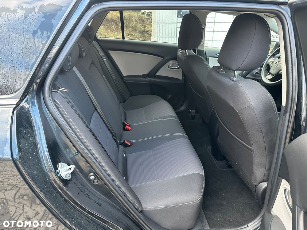 Toyota Avensis Touring Sports 1.8 Edition S+ - 8