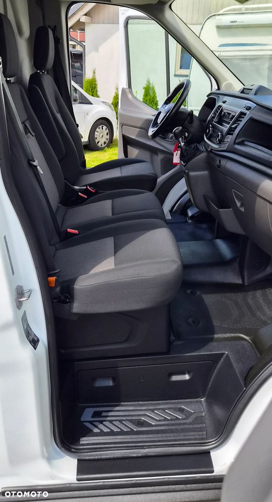 Ford Transit 2.0d 130KM L2H2 - 12