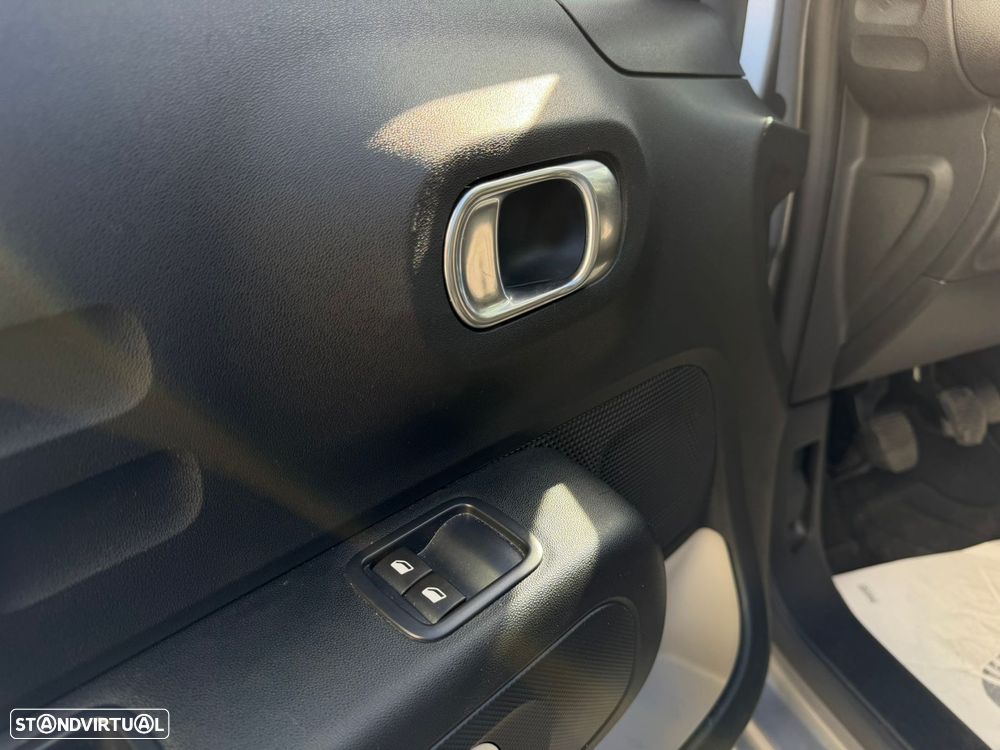 Citroën C3 1.2 PureTech Feel - 18