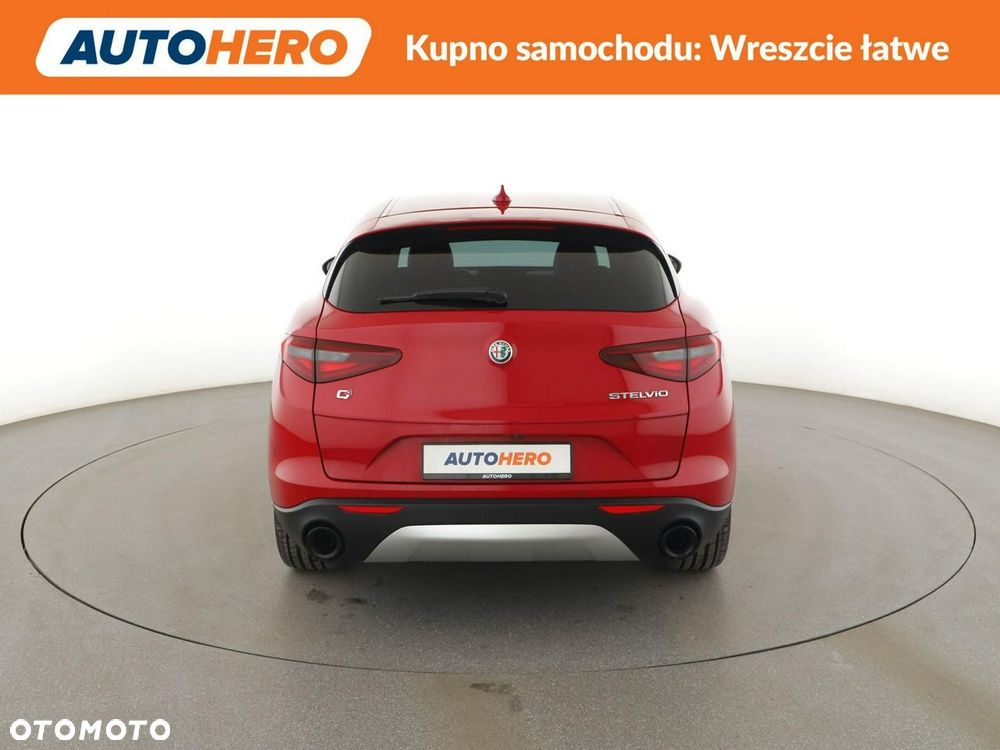 Alfa Romeo Stelvio 2.0 Turbo 16V AT8-Q4 Lusso - 7