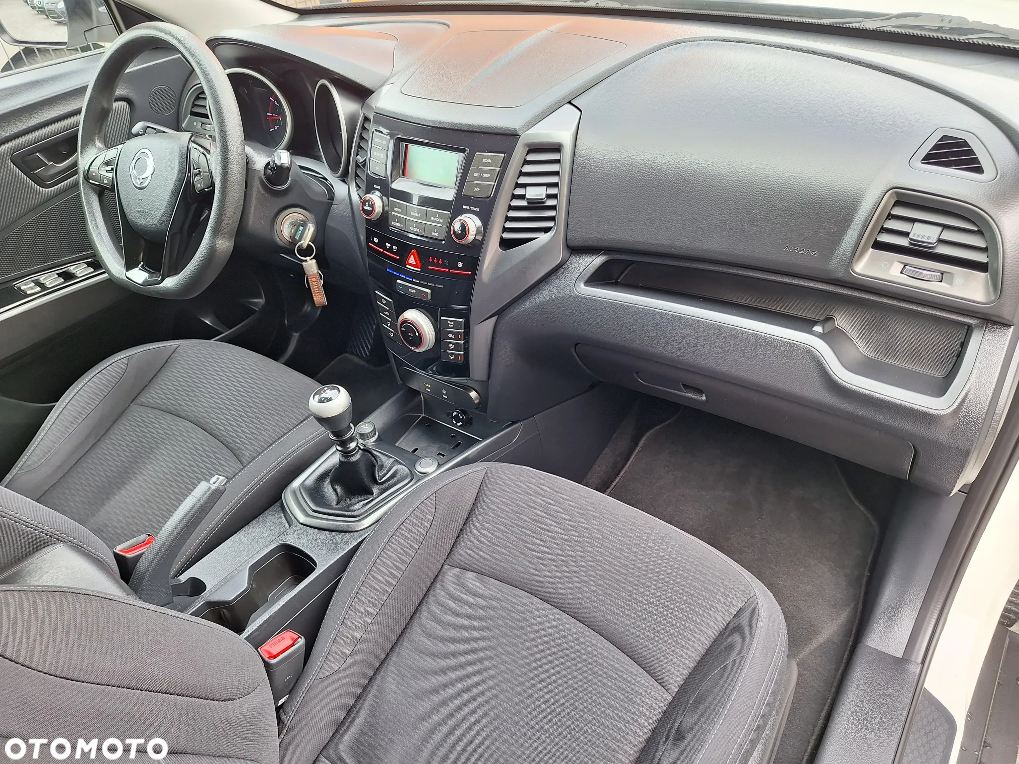 SsangYong/KGM XLV - 24