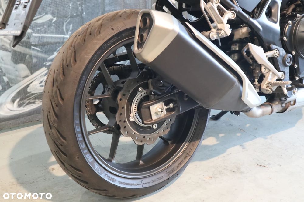 Honda Hornet - 21