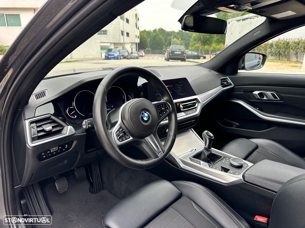 BMW 318 d Line Sport - 24