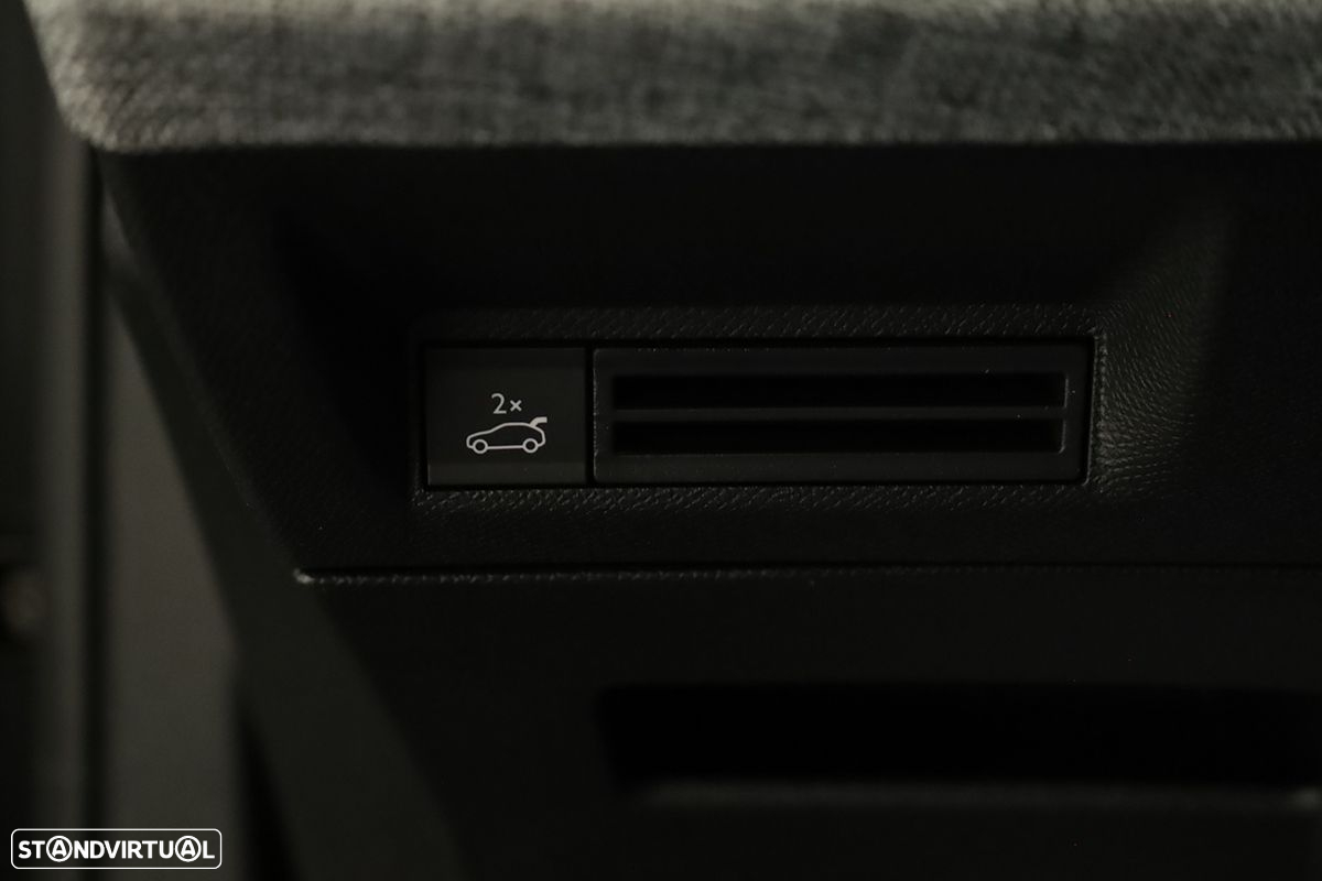 Peugeot 5008 1.2 Hybrid GT e-DCS6 - 19