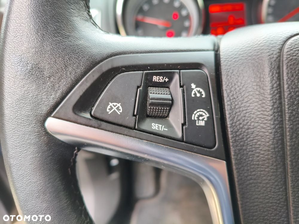 Opel Astra - 9
