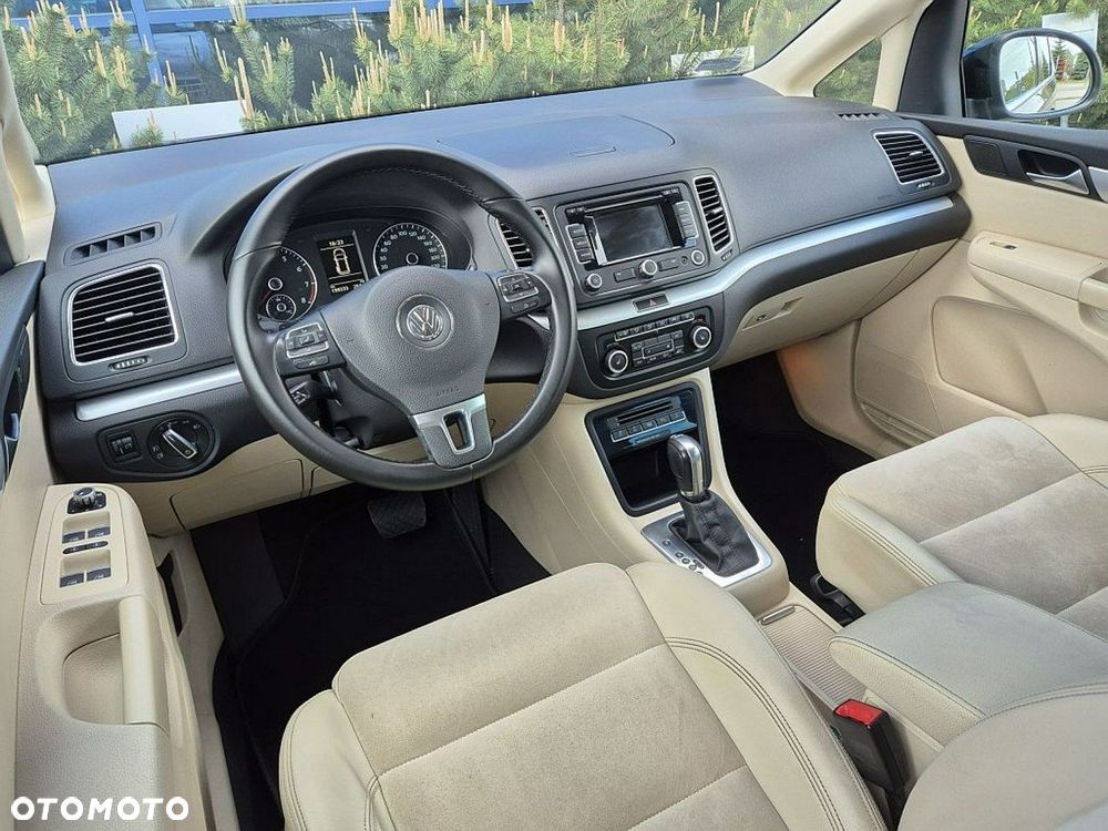 Volkswagen Sharan - 25