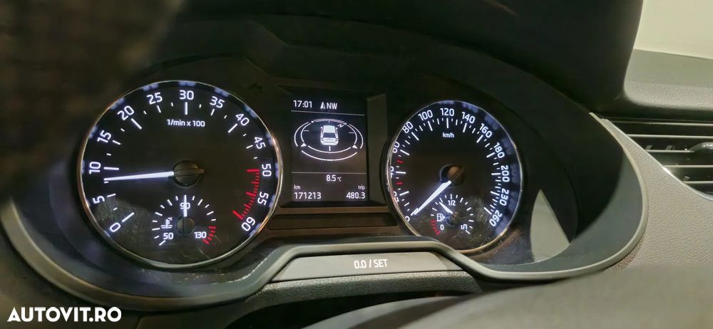 Skoda Octavia 2.0 TDI Green tec Elegance - 21