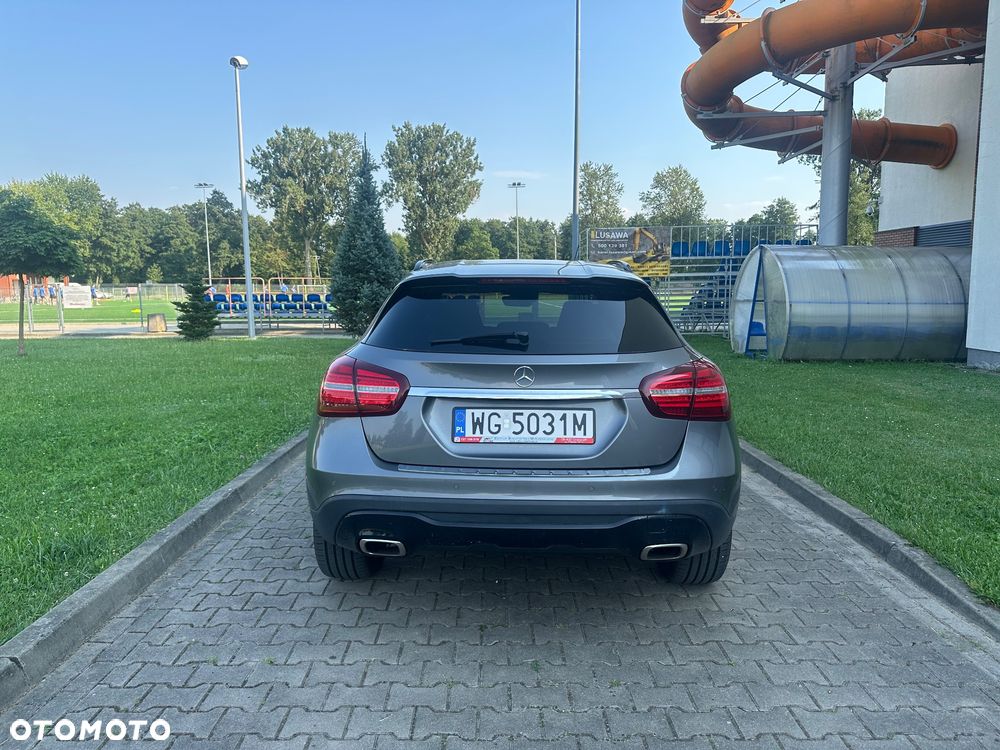 Mercedes-Benz GLA 200 7G-DCT Style - 6