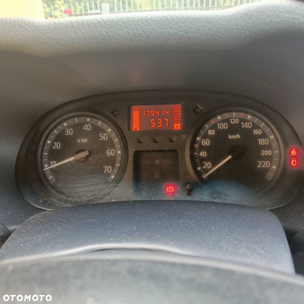 Renault Clio 2004 photo 3