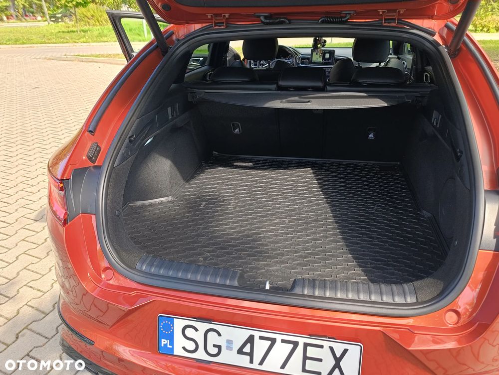 Kia ProCeed 1.6 T-GDI GT DCT - 22