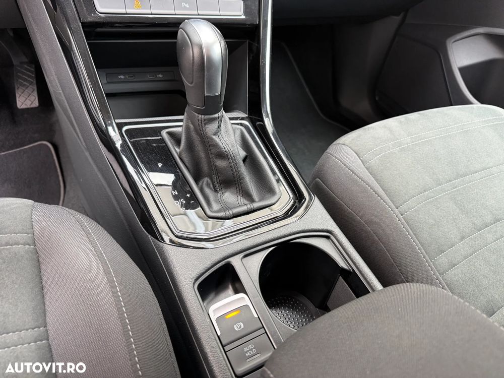 Volkswagen Touran 2.0 TDI SCR DSG Highline - 39
