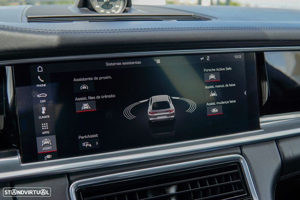 Porsche Panamera 4 E-Hybrid 10 Years Edition - 33