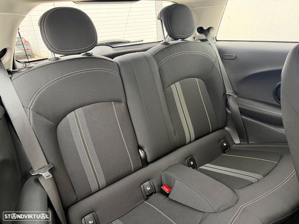 MINI 3 Portas Cooper E Favoured - 13