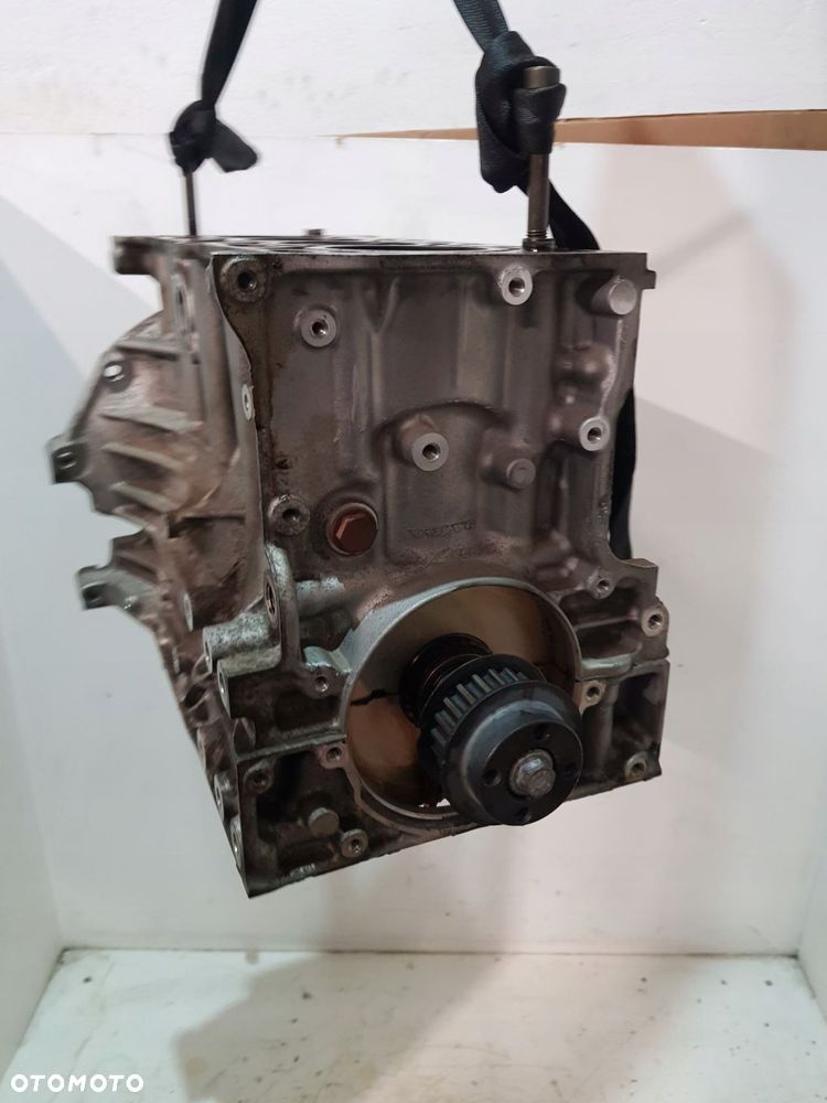dół silnika b4204t38 volvo v60 s60 v40 2 ii 2.0 t2 drive-e 122 km - 3
