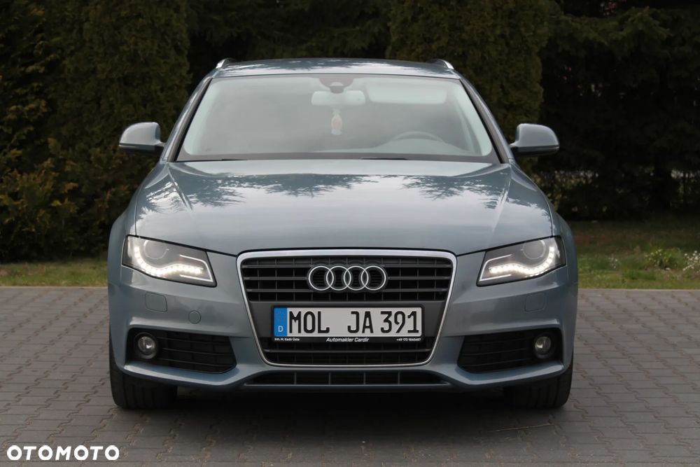 Audi A4 Avant 2.0 TDI Quattro - 9