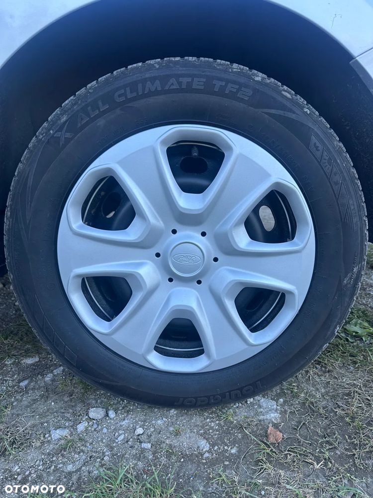 Ford Tourneo Courier 1.5 TDCi S&S Trend - 10