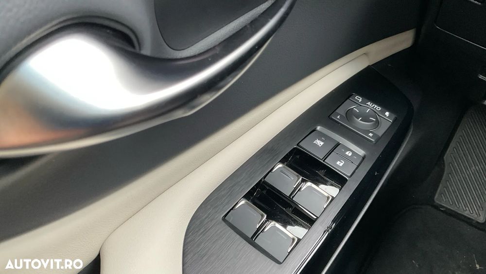 Lexus Seria ES 300h 2.5 TNGA HV 25H- 4X2 CVT Luxury - 9
