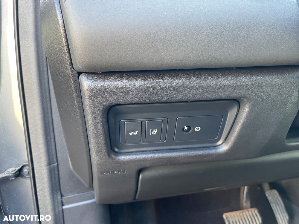 Land Rover Discovery Sport 2.0 l TD4 HSE Luxury Aut. - 8