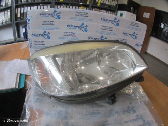 Farol 90582022 OPEL ZAFIRA A 2003 2.2DTI 125CV 5P CINZA DRT HB3 + H7 GM VALEO - 1