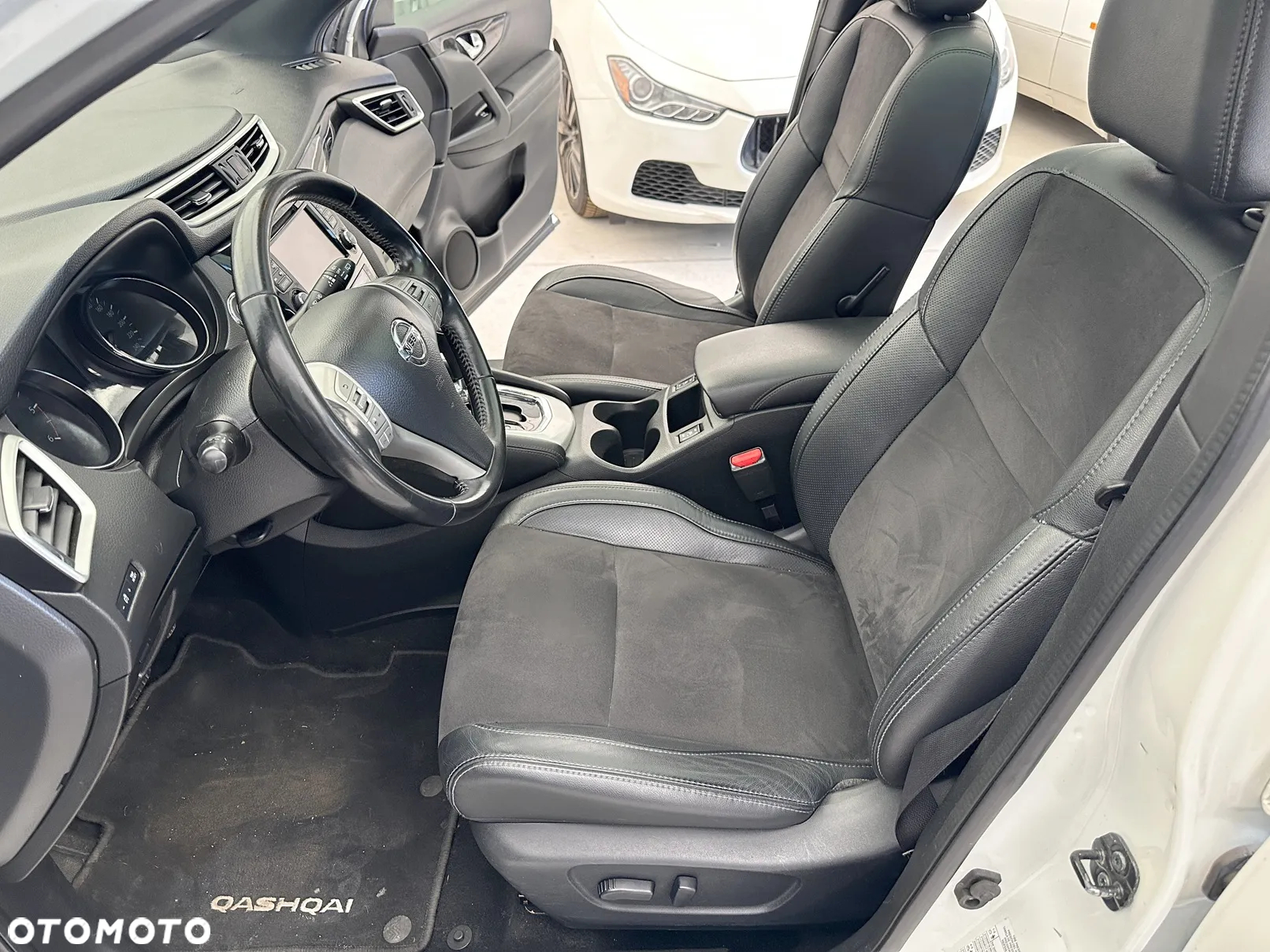 Nissan Qashqai 1.6 DCi N-Connecta Xtronic EU6 - 7