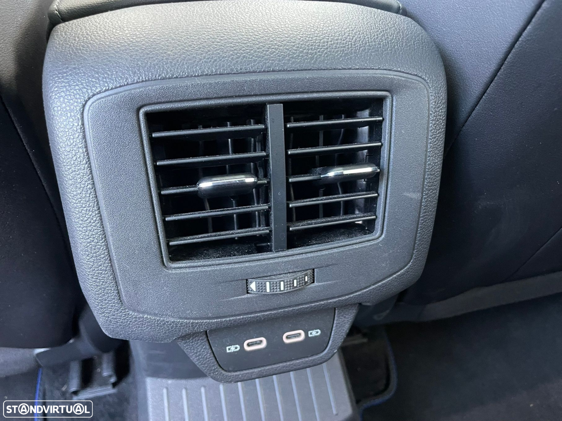 VW T-Roc 2.0 TSI R - 26
