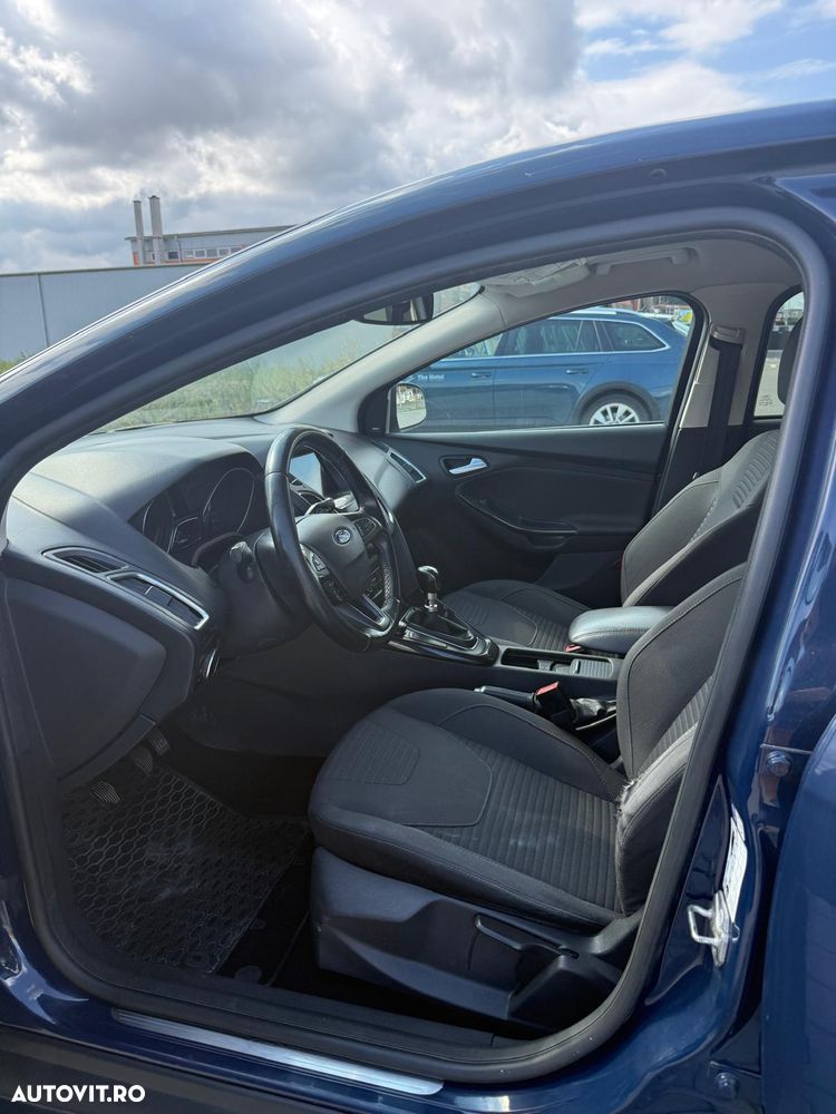 Ford Focus 1.5 EcoBoost Titanium - 6
