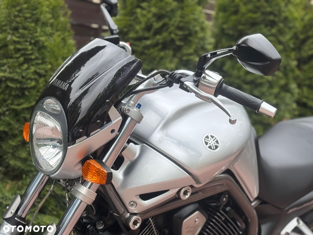 Yamaha BT - 18